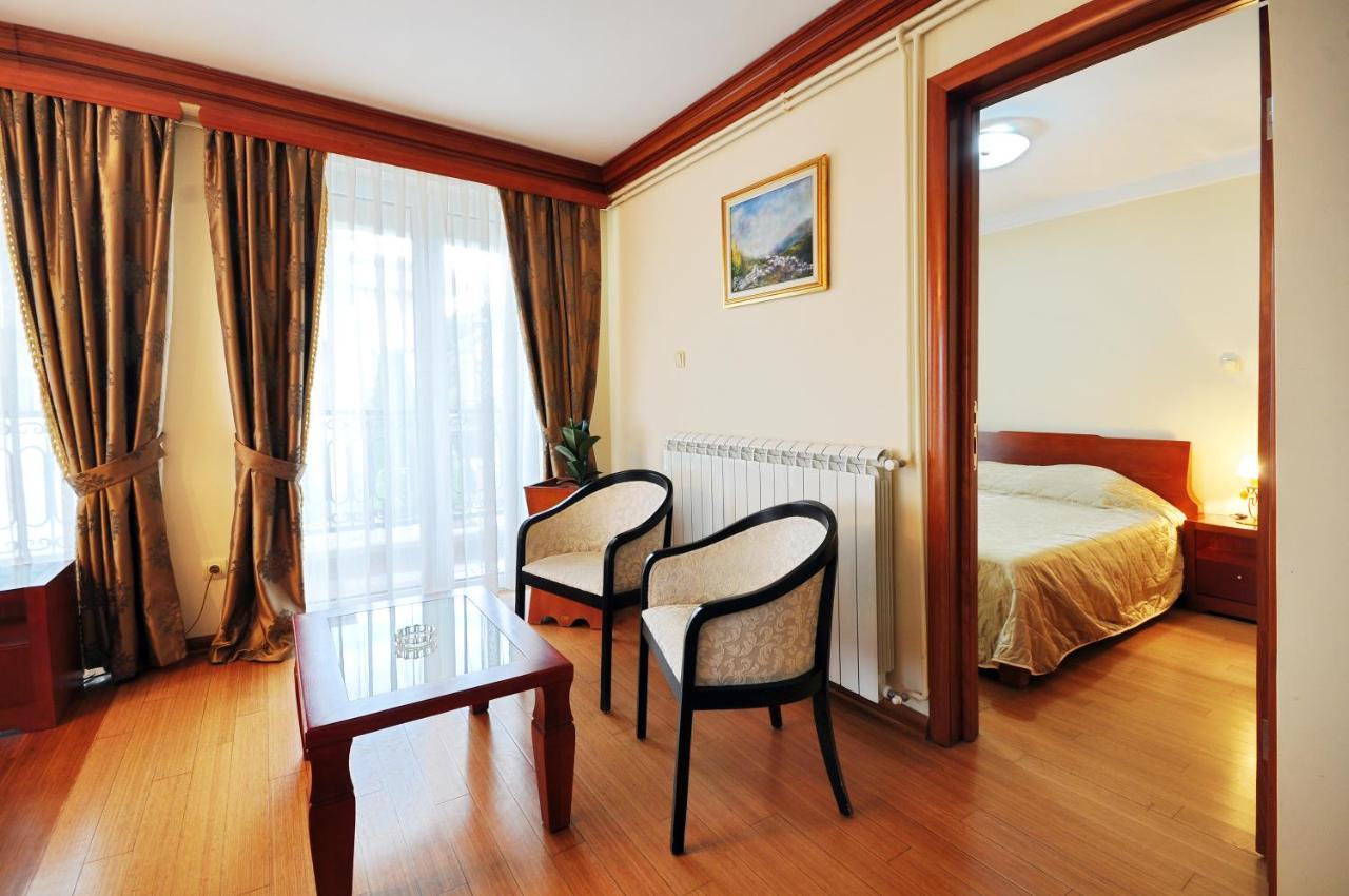 Sunny Hill Apartments & Aqua Park Vrnjačka Banja エクステリア 写真