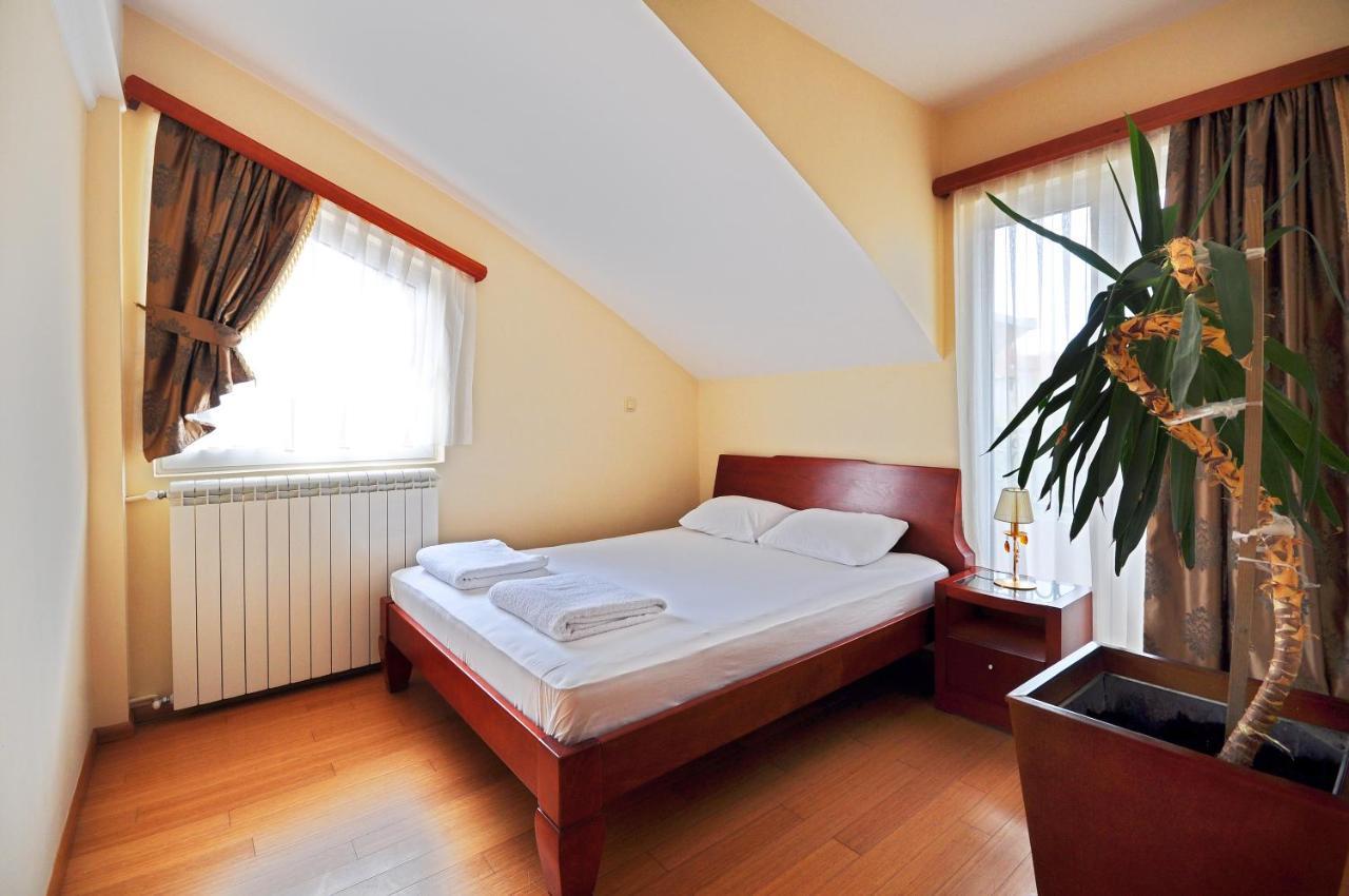 Sunny Hill Apartments & Aqua Park Vrnjačka Banja エクステリア 写真