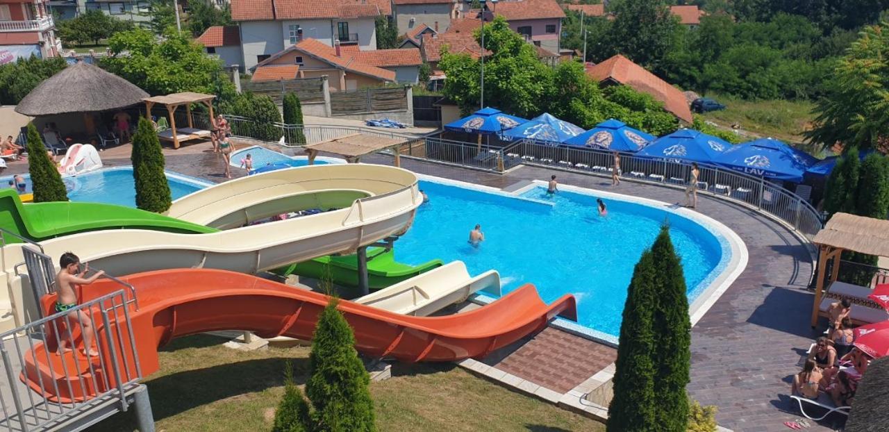 Sunny Hill Apartments & Aqua Park Vrnjačka Banja エクステリア 写真