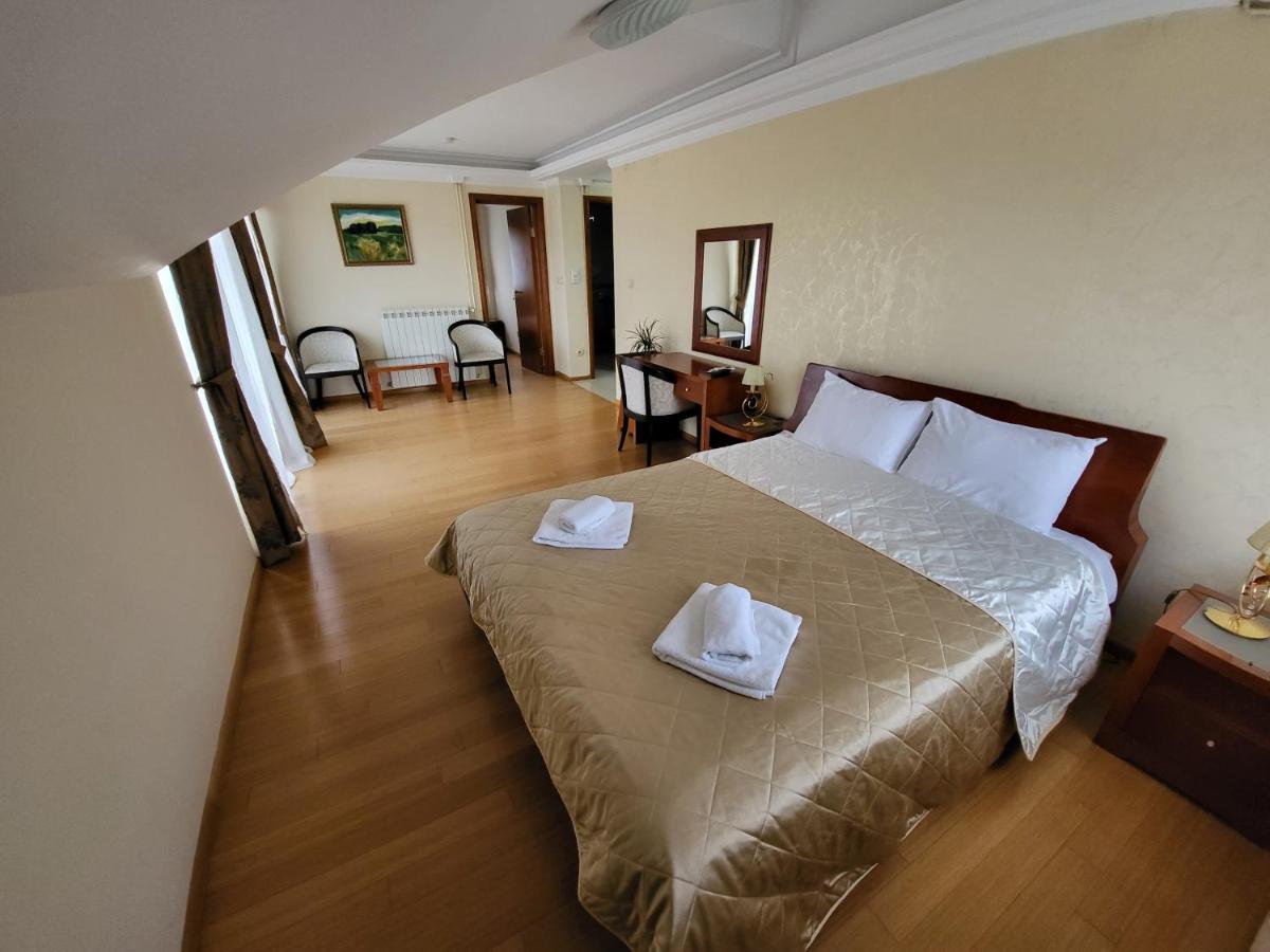 Sunny Hill Apartments & Aqua Park Vrnjačka Banja エクステリア 写真