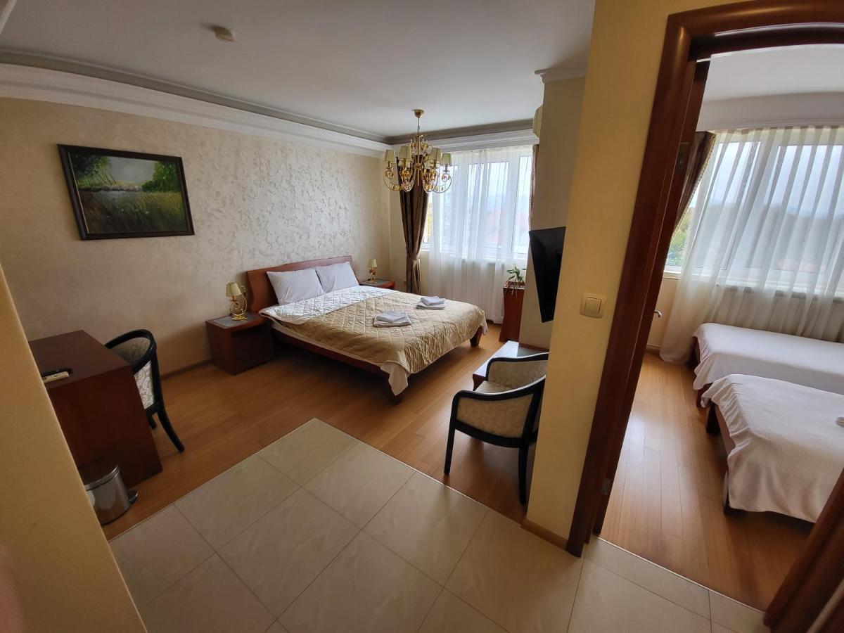 Sunny Hill Apartments & Aqua Park Vrnjačka Banja エクステリア 写真