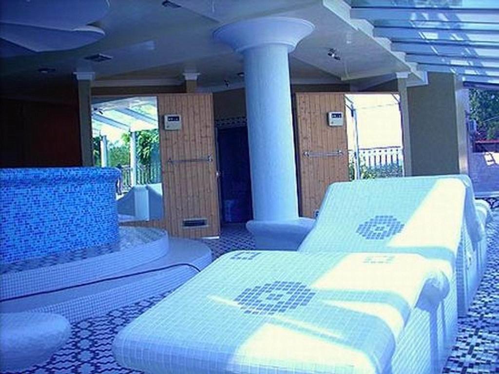 Sunny Hill Apartments & Aqua Park Vrnjačka Banja エクステリア 写真